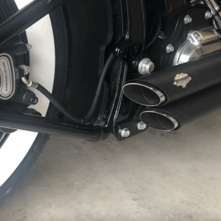 Verstellbarer Auspuffumbau für Vance and Hines Short Shots Staggered Black